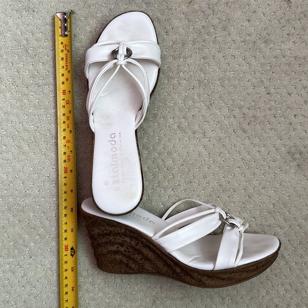 Italmoda Wedges - Picture 9 of 9